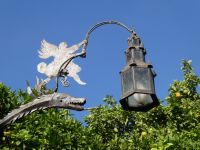 Laternenkunst am Wegesrand