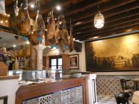 Mittagessen in einer Tapas-Bar