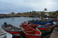 Chile und Osterinsel - Hafen von Hanga Roa (1)