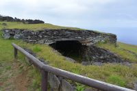 Chile und Osterinsel - Zeremonienstadt Orongo (3)