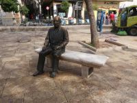 Altmeister Picasso auf der Bank