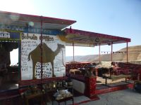 „Mann mit Grill sucht Frau mit Kohle“. Ob er fündig geworden ist?