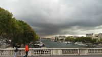Unwetter über Paris
