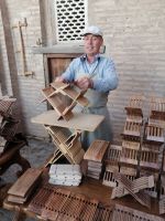 Stadtrundgang durch Chiwa, Vorführung in einer Holzwerkstatt