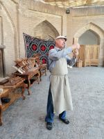 Stadtrundgang durch Chiwa, Vorführung in einer Holzwerkstatt