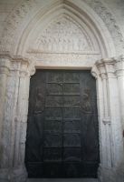 Monte San Angelo-Das Tor von San Michele Kirche.jpg