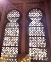 Da der Islam die bildlichen Darstellungen von Mensch und Gott verbietet, hat man wundervolle geometrische Muster kreiirt