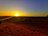 Malerischer Sonnenuntergang in Dubai