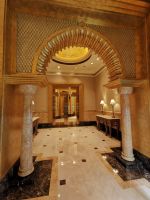 Toiletteneingang im Emirates Palace Hotel 
