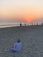 496 Sonnenuntergang am Hotelstrand