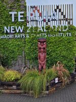 8-001 Bei den Maoris