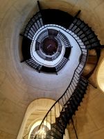 Faszinierende Wendeltreppe zum Turm hinauf