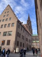 stolze 142 Meter misst der Turm