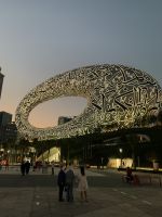 Besuch im Museum of the Future - Dubai im Jahr 2071