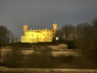 Erleuchtetes Elbschloss Albrechtsberg