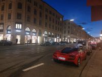 Tag 1 (7) - Stadtrundfahrt München - Gang  über die Maximilianstrasse.jpg