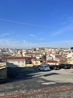 Blick auf Wohnhäuser Istanbuls.jpeg