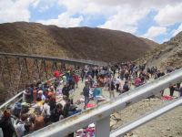 Fahrt mit den Zug in den Wolken