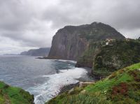 Reisebegleitung Sten beim Aussichtspunkt in Faial
