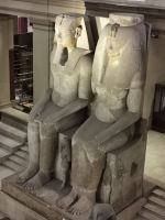 Statuen im Ägyptischen Museum