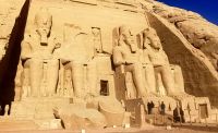 Abu Simbel Statuen von Ramses
