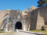 Tor der Zitadelle von Saint-Tropez