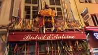 Karnevalsstimmung in der Altstadt von Nizza