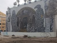 Riesenfreske (600 m2) in Antibes, noch Baustelle in der Umgebung