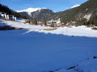 Blick zur Eisenbahnstrecke