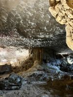 27 Überraschungshöhle innen Ha Long Bucht.jpeg