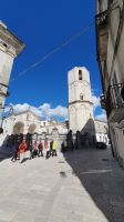 Kirche und Campanile in Monte St.Angelo