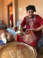 Teezeremonie mit dem Oberhaupt der Familie