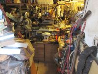 eine Uhrmacherwerkstatt auf 2x2Metern!