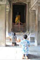 Andacht im Hauptheiligtum