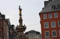 Petrusbrunnen auf dem Markt Trier