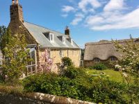 Haus der Rosenzüchterin - Guernsey