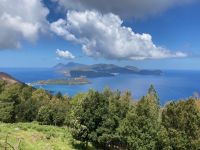 4. Reisetag – Tagesausflug zur Insel Vulcano – Inselrundfahrt mit Fotostopps – Blick zu den Inseln Lipari und Salina