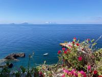 6. Tag – Inselrundfahrt um Stromboli – Spaziergang durch Ginostra