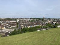 4. Reisetag – Ausflug nach Nordirland – Spaziergang auf der Stadtmauer von Derry – Bogsides