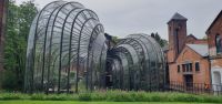20230519 150935 Glashäuser der  Bombay Sapphire Distillery 