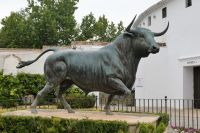 vor der Stierkampfarena