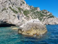 Schifffahrt rund um die Insel Capri...