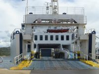 Rückreise – dieser Schlund fasst Busse, Autos und uns. 