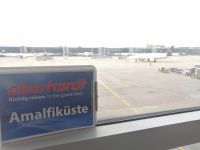 Amalfiküste: unsere Reisegruppe trifft sich am Frankfurter Flughafen zusammen