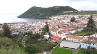 Der Blick auf Monte Brasil und den Hafen von Angra do Heroismo
