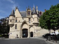 Tag 4 30.05.2023 Spaziergang im Marais, Hôtel de Sens