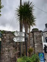 zu Fuß unterwegs im Dörfchen Cong