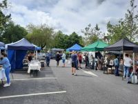 kleiner Wochenmarkt am Samstagmorgen