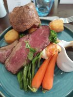 Abendessen im Hotel - Beef mit Yorkshire Pudding