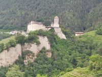 Burg im Dorf Tirol